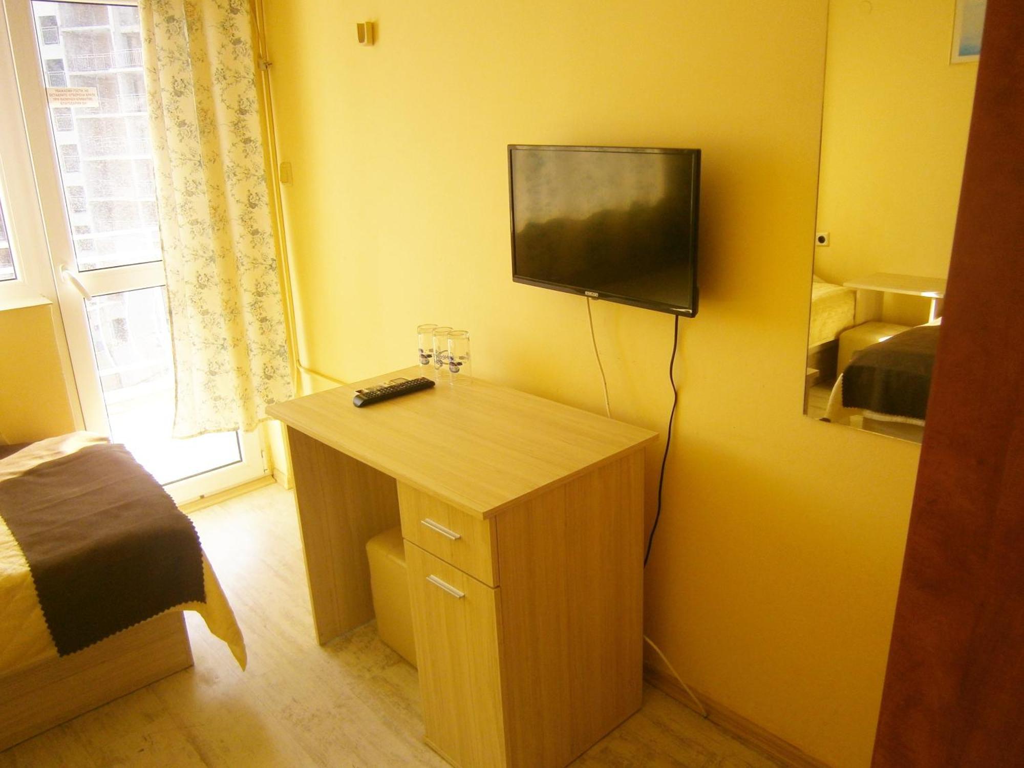 Family Hotel White House Pomorie Esterno foto