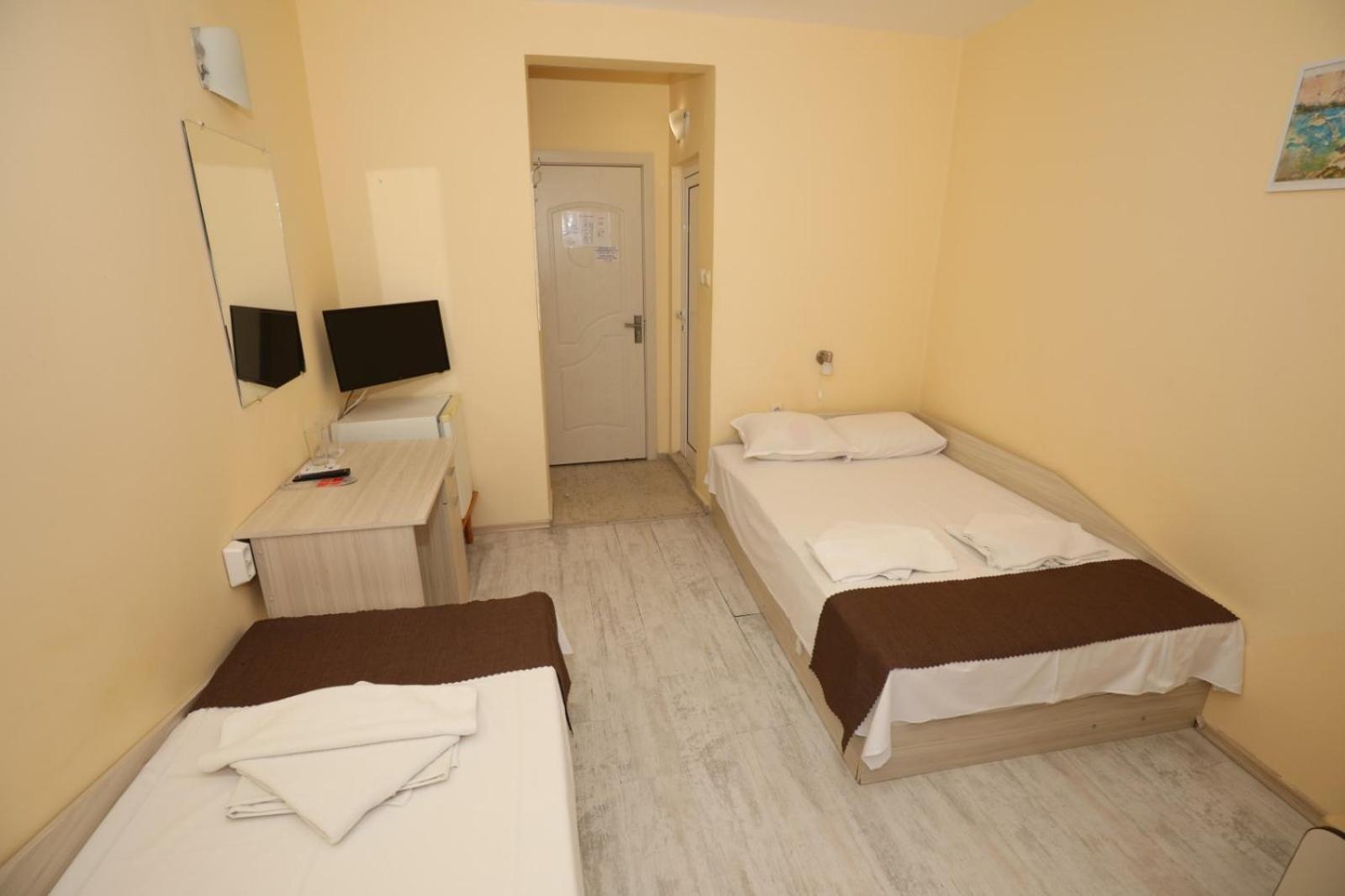 Family Hotel White House Pomorie Esterno foto