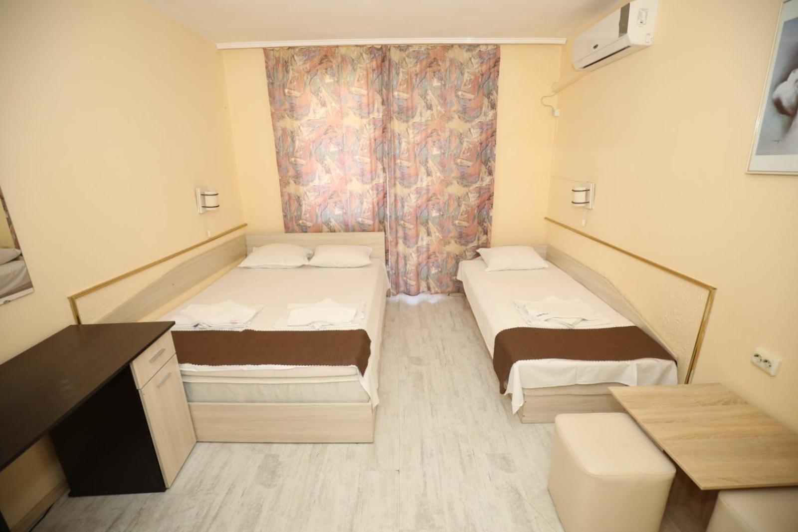 Family Hotel White House Pomorie Esterno foto